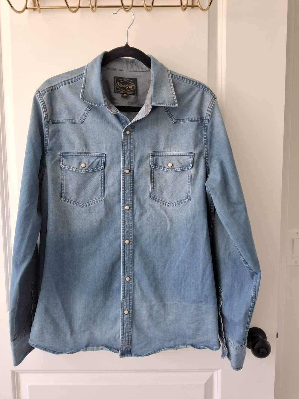 Threadgrit Light Blue Denim Button-Down Shirt with Chest Pockets